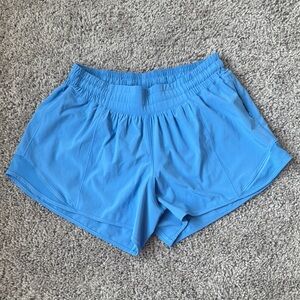 Lululemon hotty hot 4 inch short